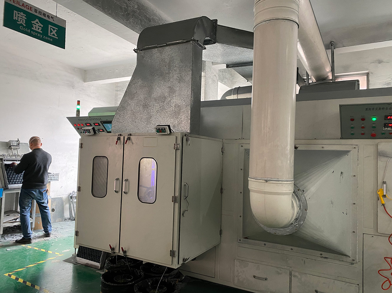 Az alacsony feszültségű reaktív energiakompenzációs projekt licitálási eljárása során mely műszaki paraméterek válnak a legvalószínűbb tényezőkké az eredmény meghatározásában?