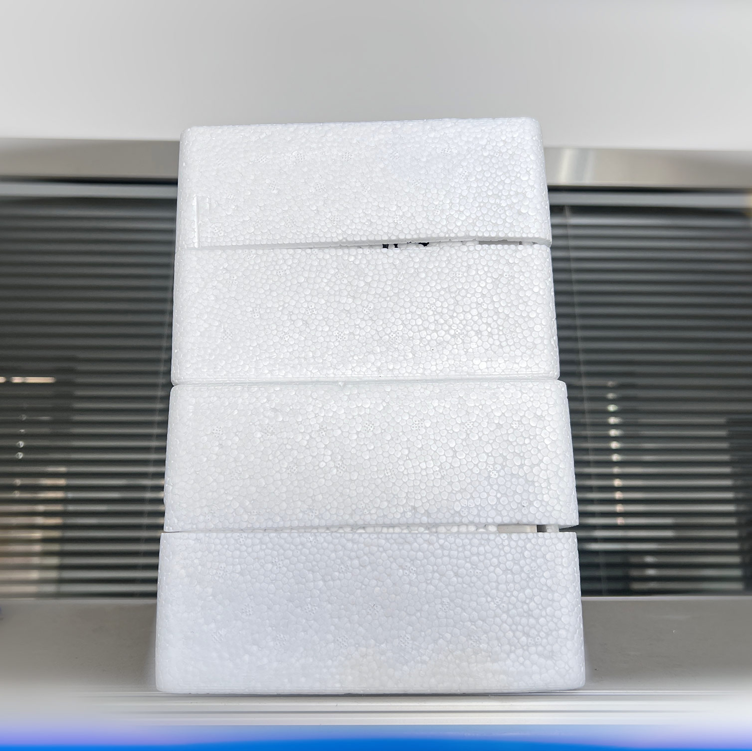 Melyek a legjobb gyakorlatok a tartalék öngyógyító söntkondenzátorok üzembe helyezés előtti tárolására?